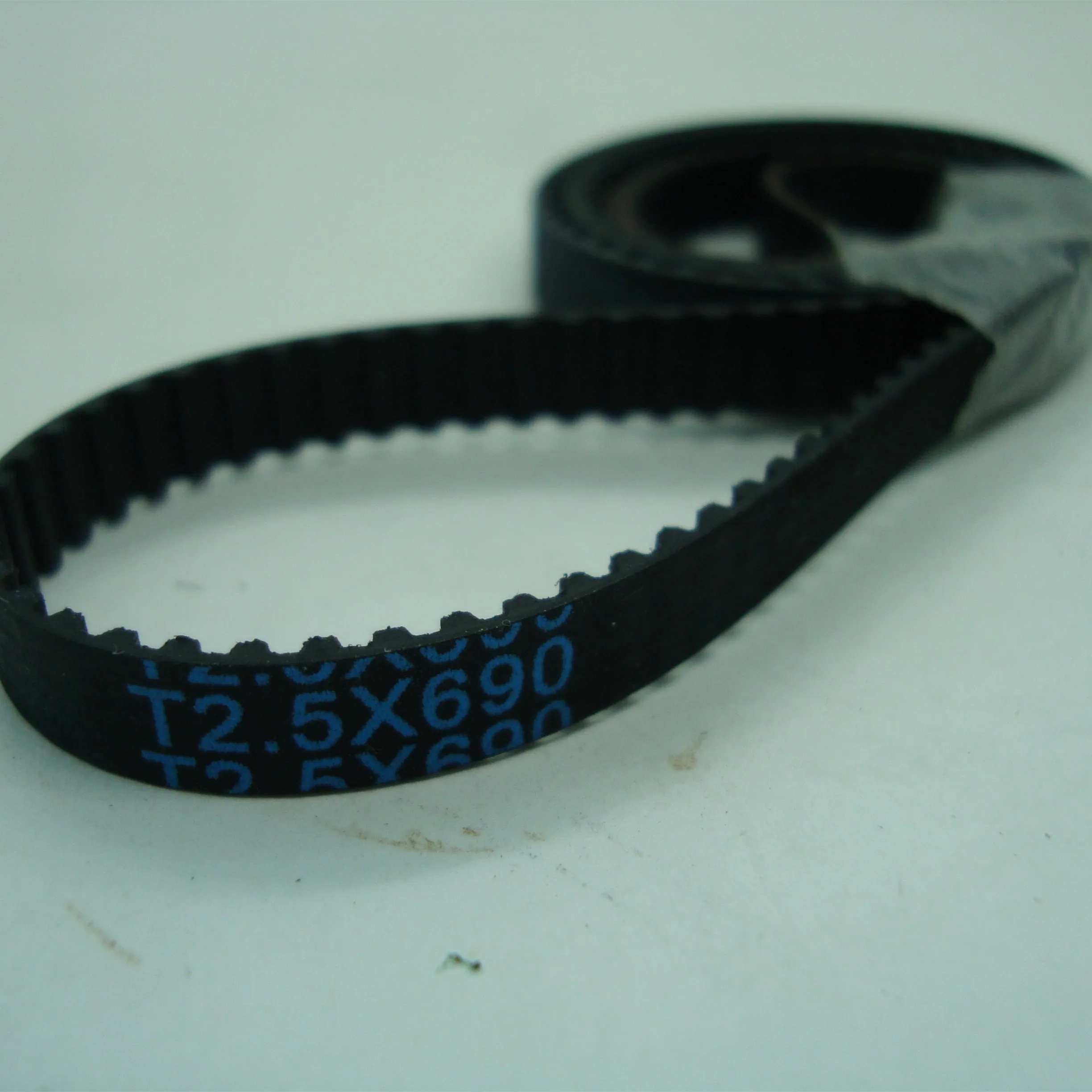 

T2.5 кольцо синхронизации ремень 6 мм ширина 690 мм длина Резина с стекловолокном продажа 10 шт. в одной упаковке