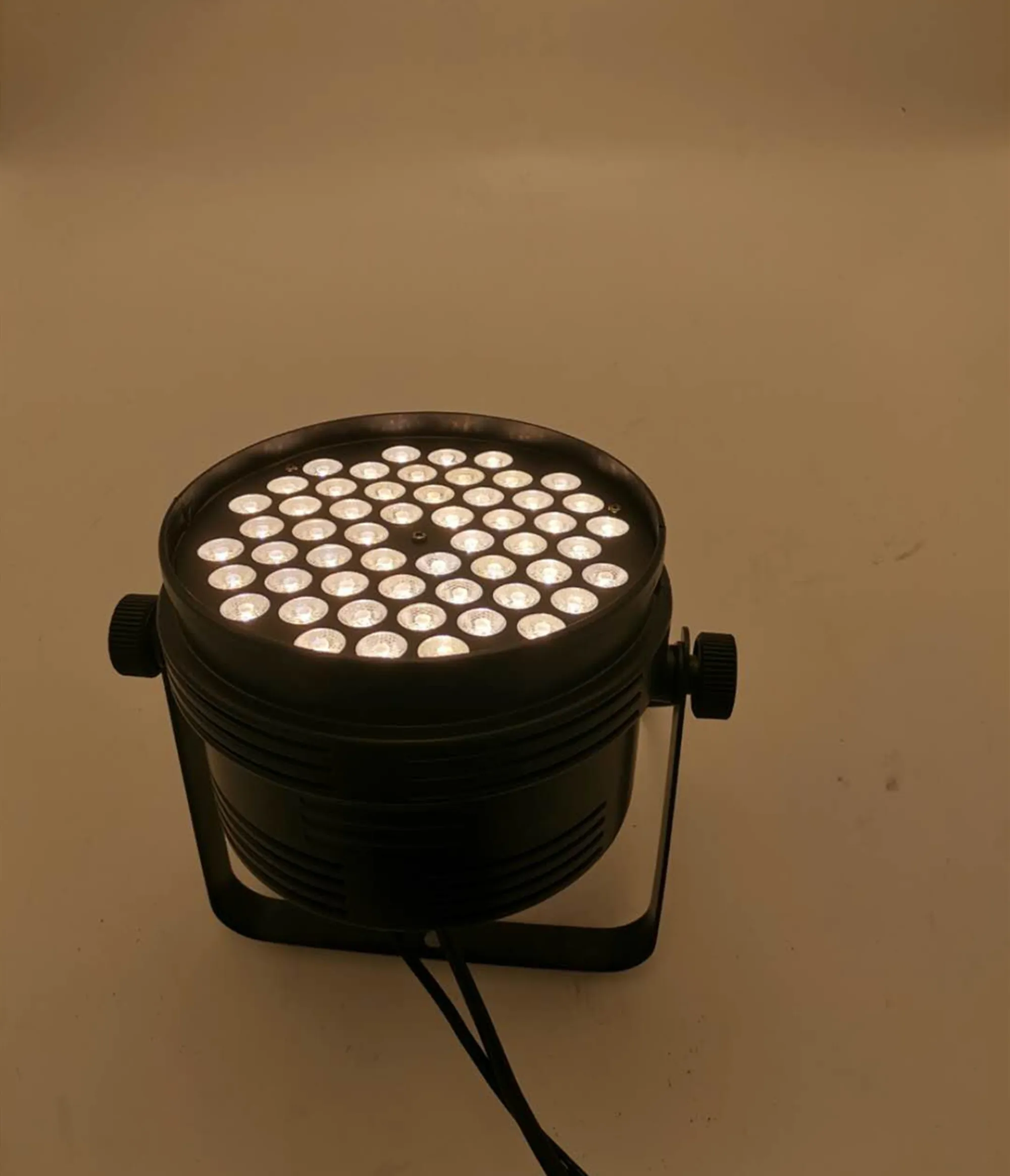 Decoración de escenario с орнаментом «Рождественские свнтодиоды 3 ватт 54 luz blanco cálido par может оказаться led