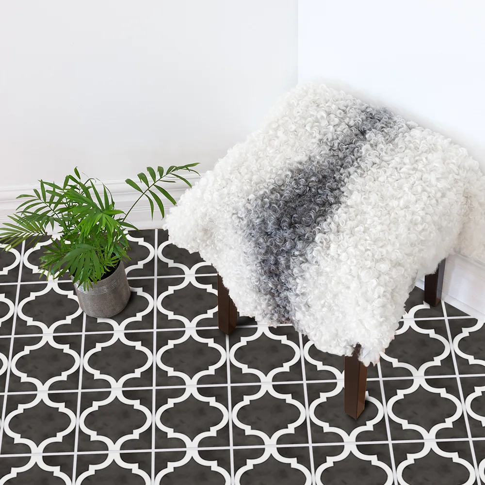 9083553907_751443238