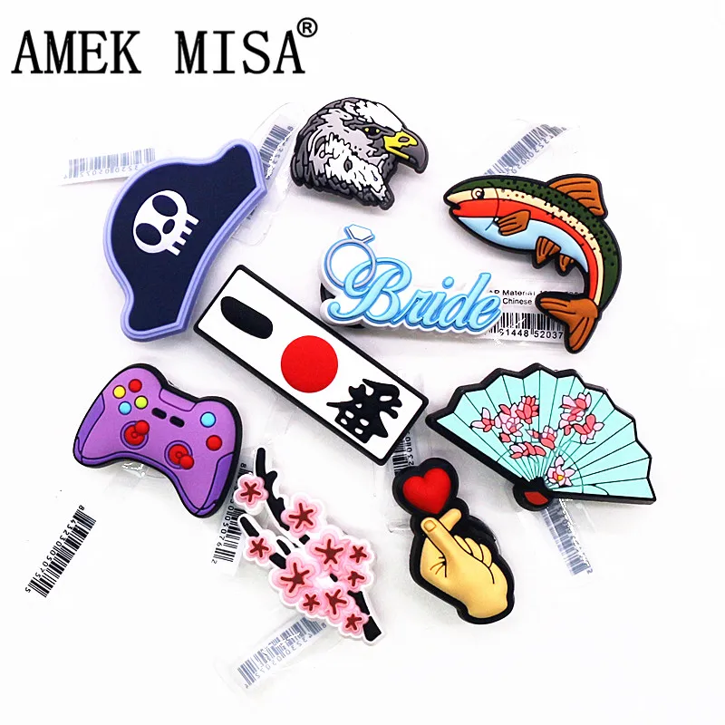 Tasa de descuento Charms originales para zapatos, ventilador de pargo de águila, sombrero japonés, accesorios para decoración de zapatos para Croc jibz, fiesta para niños, envío gratuito, 1 ud. neQKM83MEW0