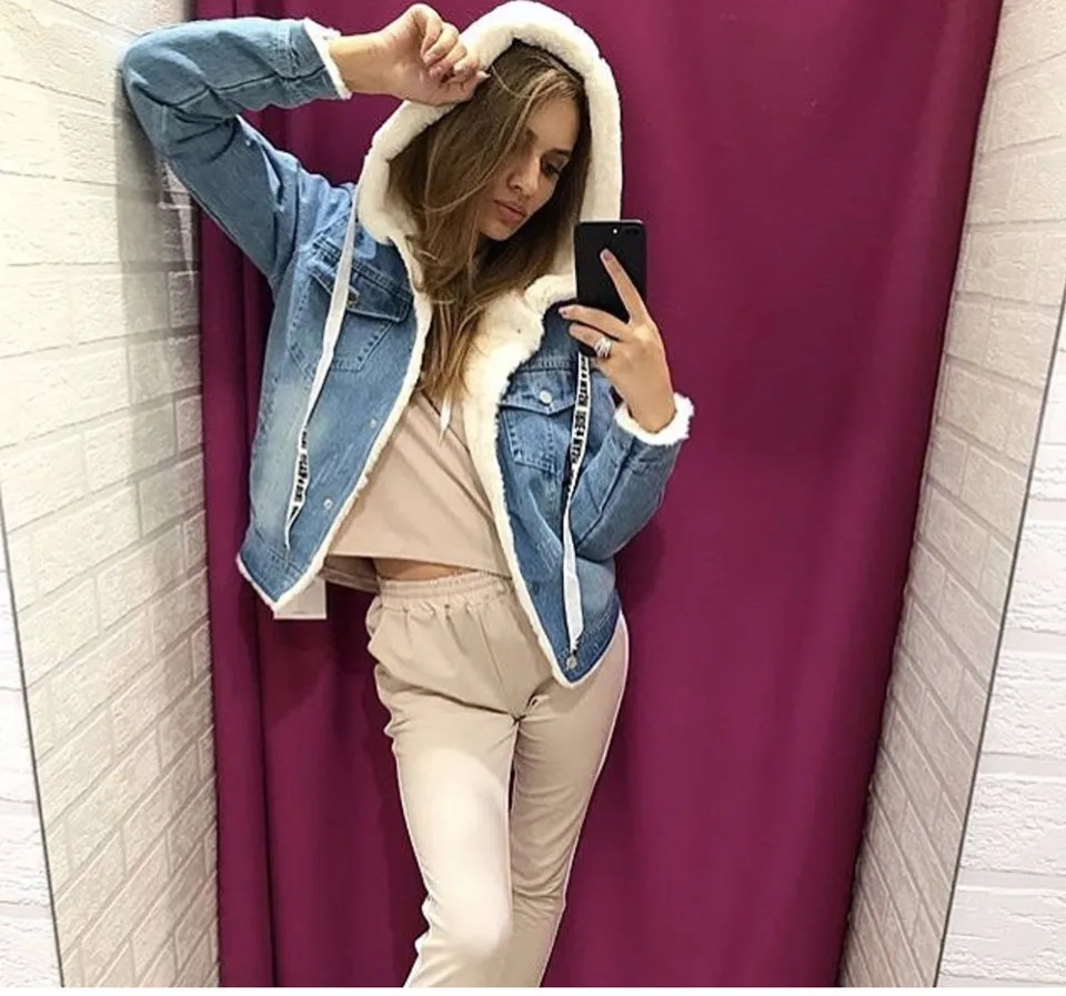 

INITIALDREAM 2019 New Velvet Thick Denim Jacket Outerwear Hooded Single Breasted Winter Warm Women Denim Coat Casual Clothing