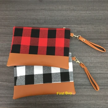 

50pcs/lot new hot selling Christmas red/black buffalo plaid with brown bottom lady wristlet clutch purse