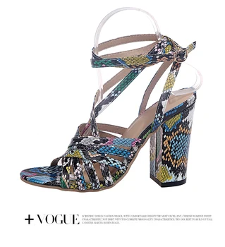 

New 2020 Arrrival Italian Design Women Shoes Decorated with Rhinestone Summer Shoes Big Size Ladies Shoes High Heels Party Pumps