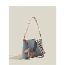 

Dave&Di ngland Style Letter Printing Messenger Bag Women Bucket Bag Ins Fashion Blogger Cartoon Horse Armpit Big Bag Tote Bag