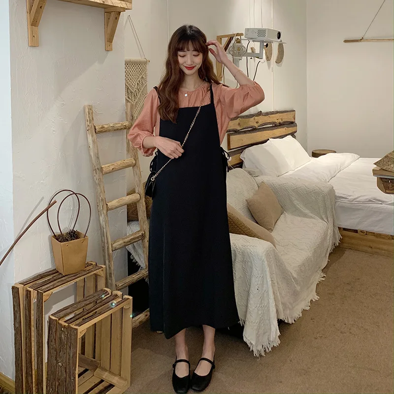 

Photo Shoot 2020 Fashion Retro Young-Style over-the-Knee Mid-length Strapped Dress + Half Sleeve Underwear Shirt