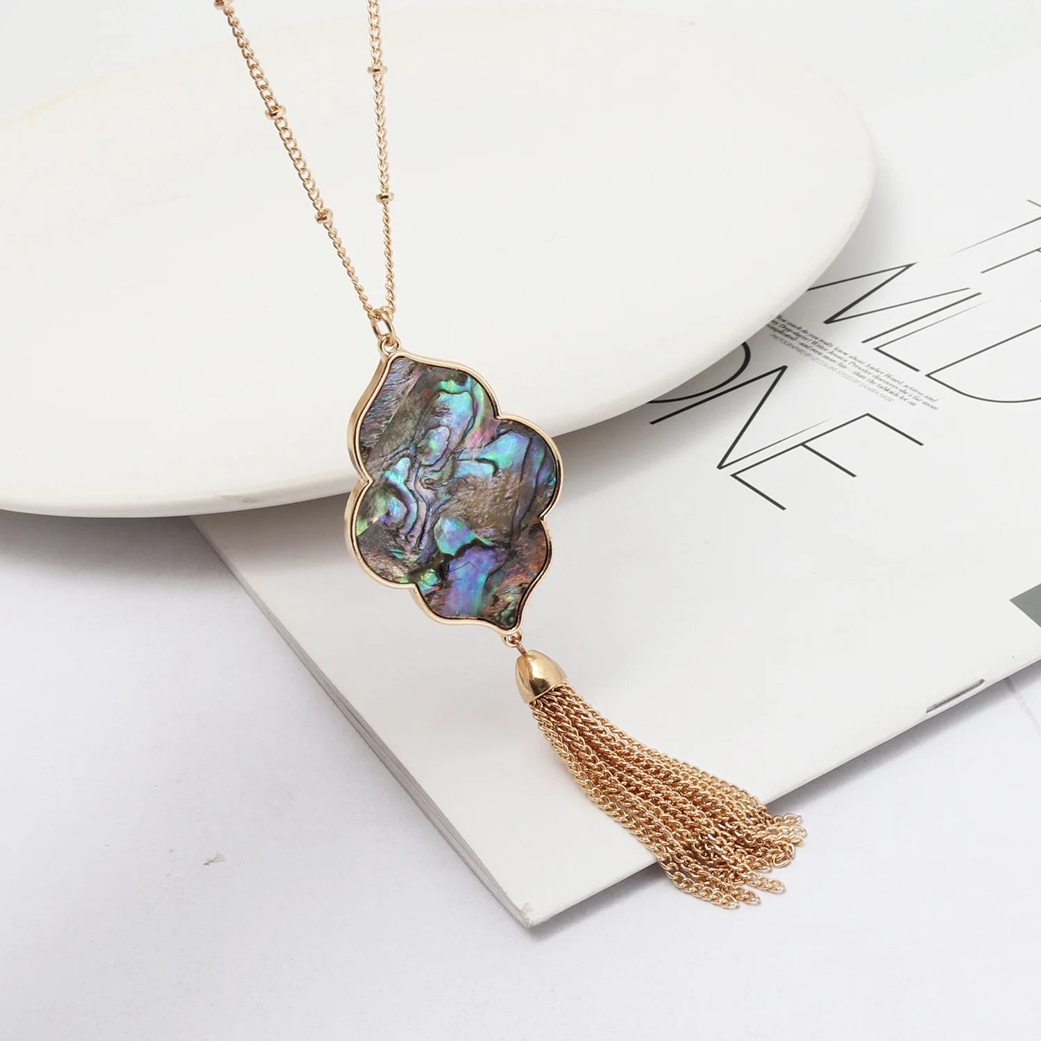 ZWPON модное ожерелье с кисточками из натуральной белой раковины, женское ожерелье из искусственной кожи, каплевидное ожерелье, ювелирное изделие