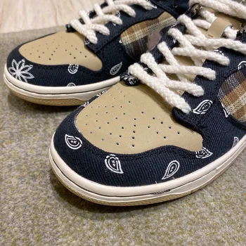 

Men Shoes 2020 TRAVIS SCOTT SB DUNKS LOW SNEAKERS Platform Replica Shoes Woman Outdoor Skateboarding Shoes The Top of This Year