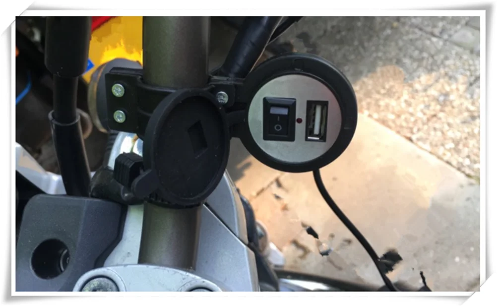 12V-24VUniversal motorcycle modified shape USB charger with switch for Ducati ST3 S ABS ST4 S ABS 748 748S 748R 750SS SS750