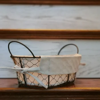 

Nordic Retro Metal Wire Bread Basket Dustproof Picnic Fruit Tray Food Bread Dishes Cover Kitchen Food Storage Basket