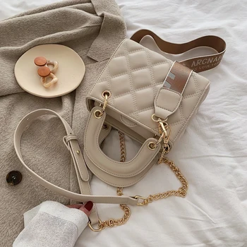 

Portable Mini Bag Women's 2020 New Style Rhombus Embroidery Thread Shoulder Bag Fashion Messenger Square Sling Bag Louis gg Bag