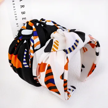 

DUOJIAOYAN Fashion Printing knotted fabric headband Elastic Hairband Trendy wild wide-brimmed headband For women girls
