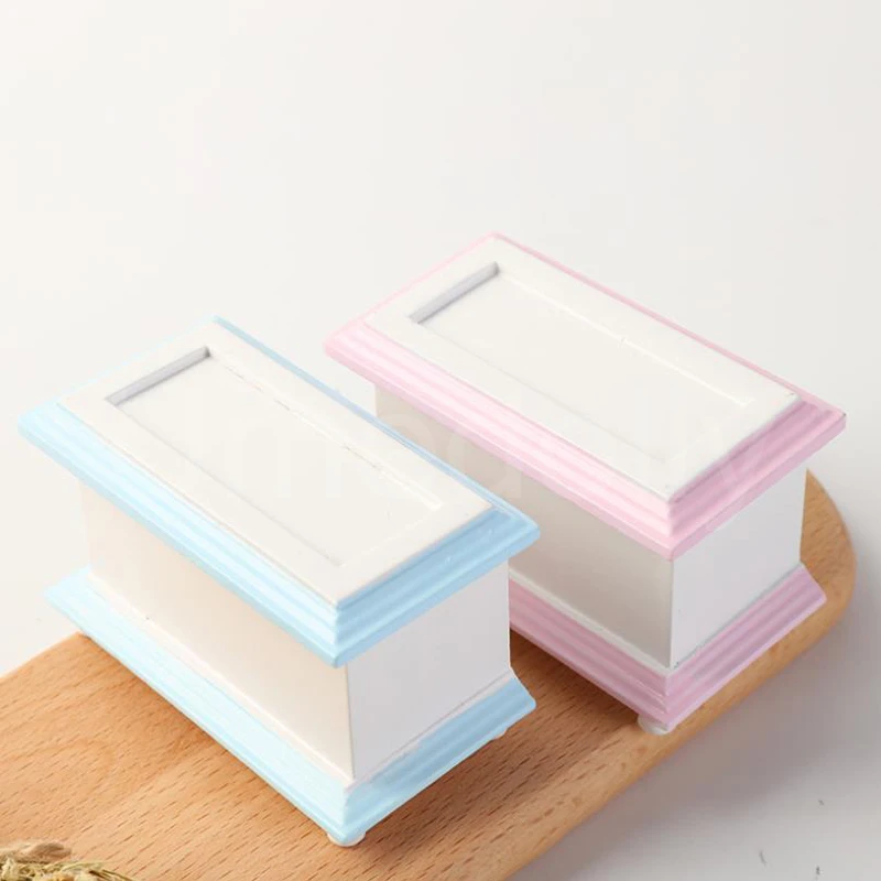 miniature dollhouse bedroom furniture  (1)