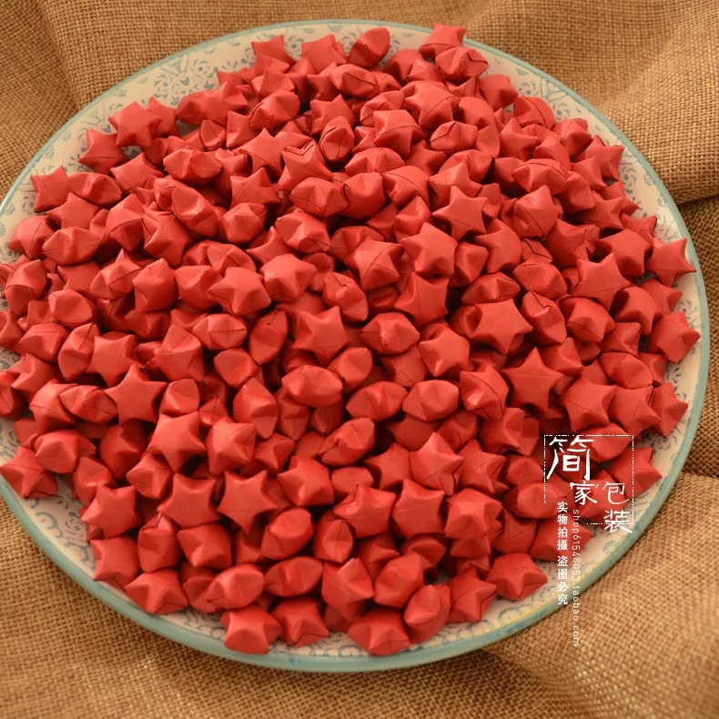 Handmade Origami Lucky Stars - 200 Piece Set for Special Occasions and Celebrations