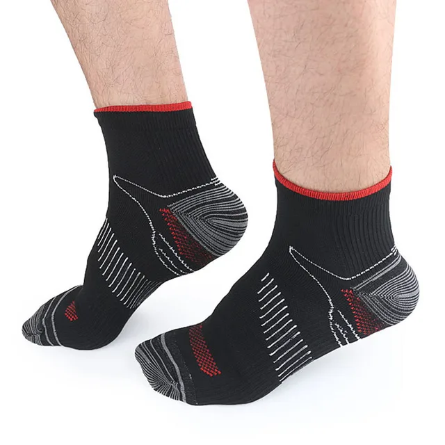 Men Women Fitness Basketball Running Bike Cycling Hiking Sport Socks Outdoor Football Soccer Compression Socks Trekking Socks Black-Red