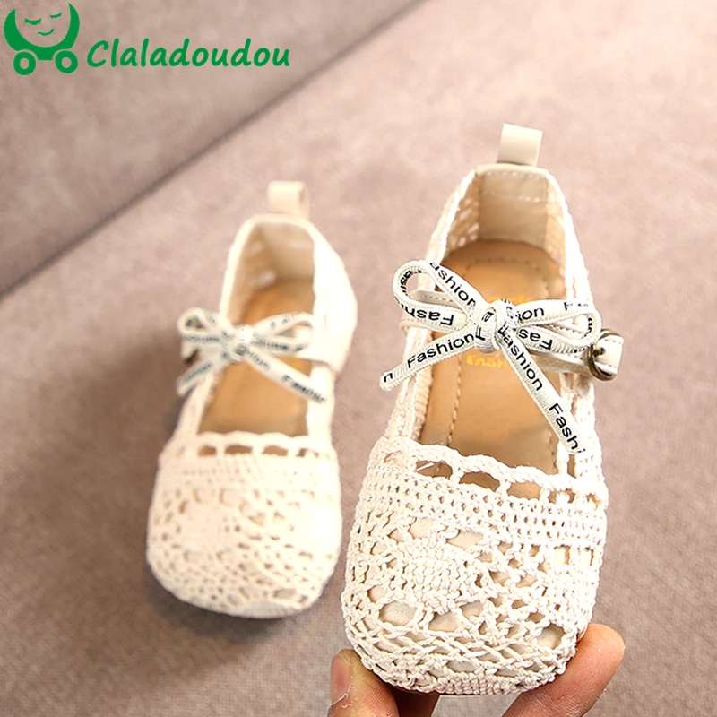 

13.5-15.5cm Girls Sandals Hollow Flowers Toddler Sandals Lace Bowtie Princess Spring Summer Flats Shoes For 1-3Years Old Baby