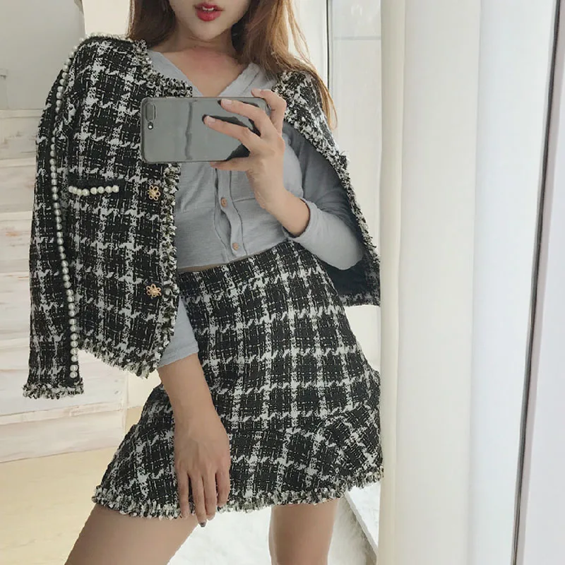

Two Piece Matching Set Women Outfits 2019 Single Breasted Bomber Tweed Jacket Coat+Mini Plaid Mermaid Skirt Autumn Winter Set