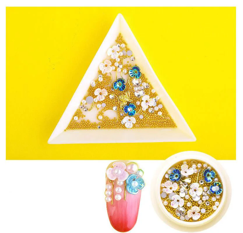 patter1 NCF5 3D 100pcs/bag White Shell Flower 3D Nail Charms Jewelry 6 mm-11 mm White-Color Resin Flower Charms Nail Design 3D100418 - Цвет: patter1
