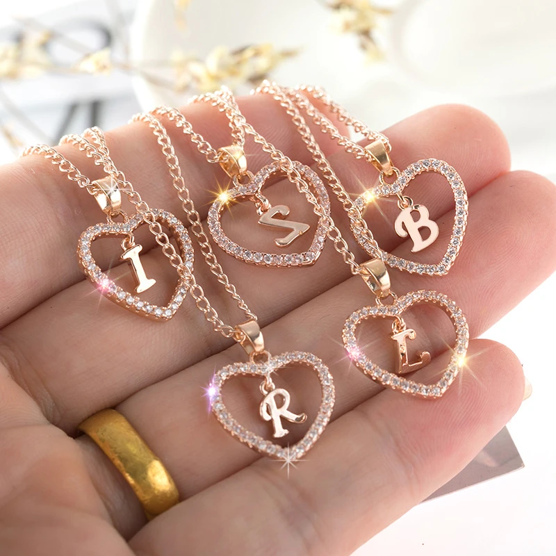 Womens Jewelry Name Initials Heart Pendant Necklace 26 Letters Zircon Love Necklaces Girls Gifts the First Letter Accessories