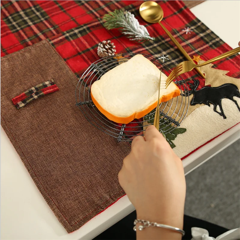 New Christmas Decorations Christmas Tablecloths High-quality Cloth Placemats Insulation Cloth Matsdining TableNew Year Gifts