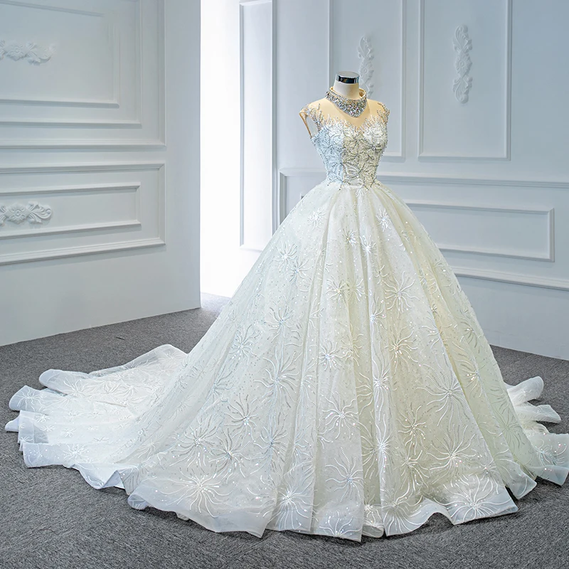 Рисунок 3 - Белые свадебные платья J67118 с