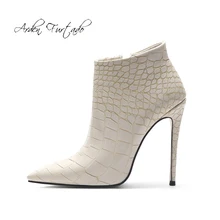 Arden Furtado/Модная женская обувь зимние элегантные женские белые ботинки на молнии с острым носком на шпильке Большие размеры 43, 44, 45, Новинка