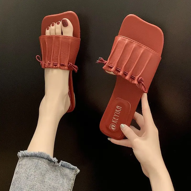 Сандалии Lucyever женские плиссированные модные босоножки на плоской подошве