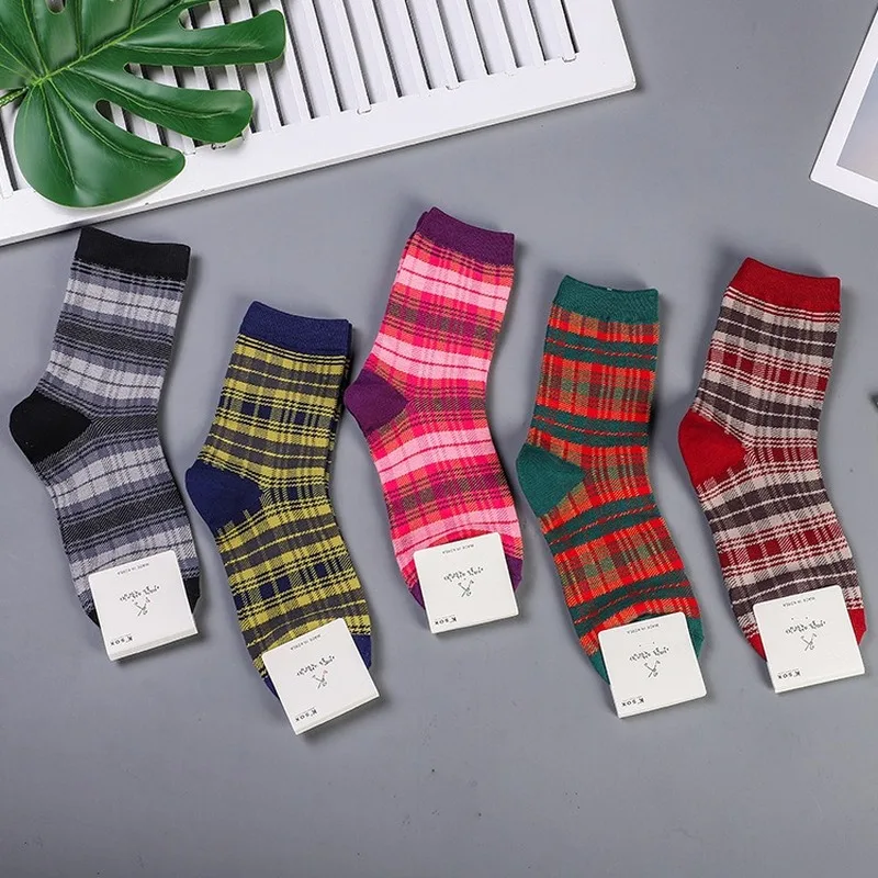 Корейские клетчатые женские носки Хлопок Уличная мода повседневные дикие красочные забавные теплые художественные счастливые носки хараюку зимние skarpetki