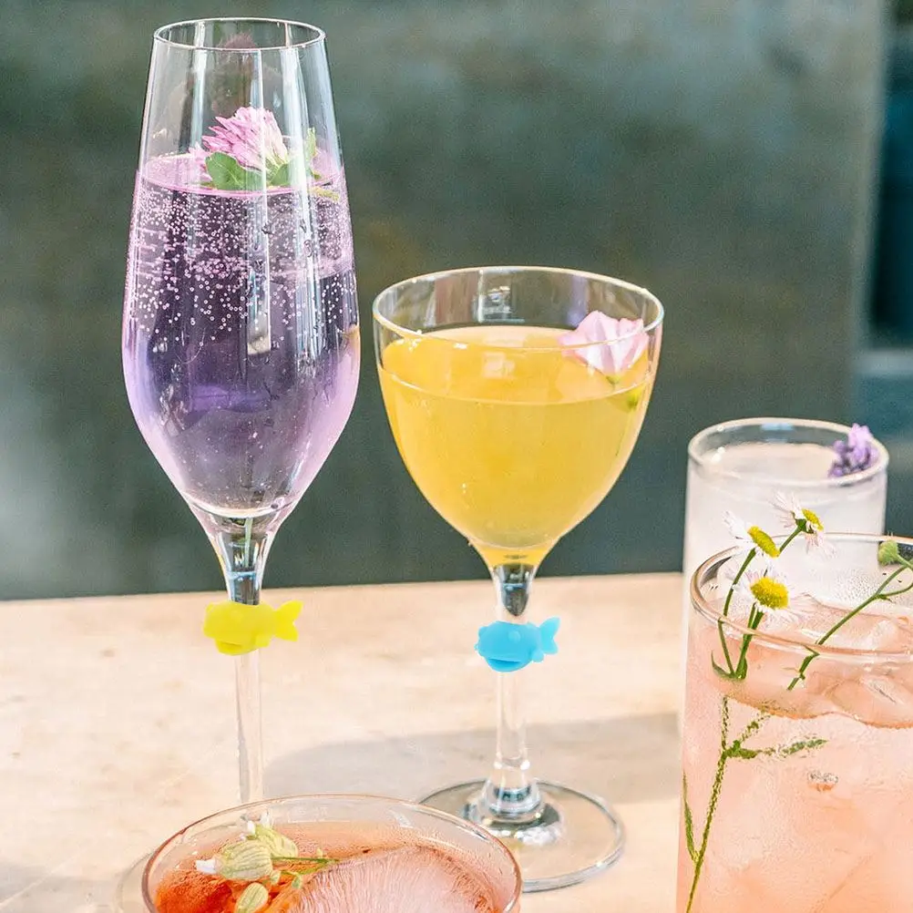24Pcs Wine Glass Charms Party Glass Decors Identifiers guppy buckle wine glass recognizer wine glass mark Assorted Color