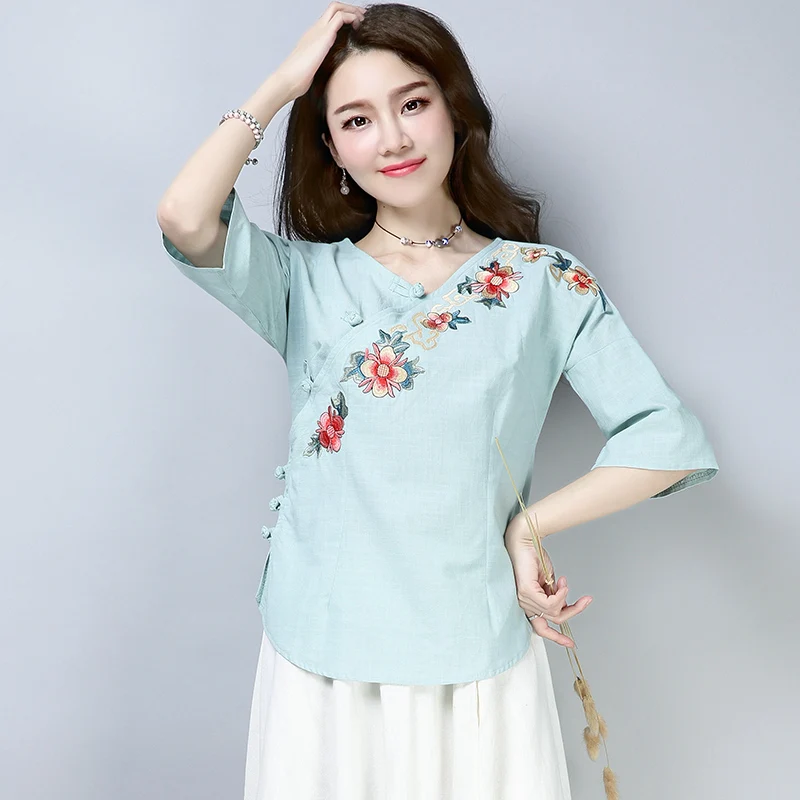 

Summer Oversized Women T-shirt Vintage Indie Folk Flower Embroidered Tees V-Neck Casual Loose Cotton T Shirt Roupas Femininas