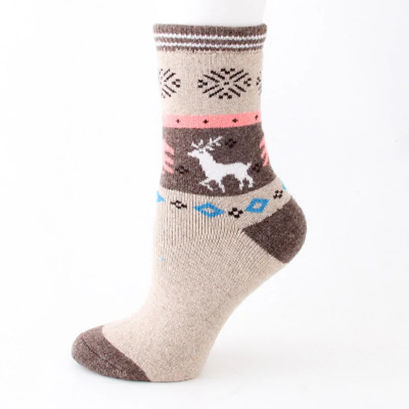 3 Pairs Thick Warm Wool Socks Ladies Soft and Comfortable Cartoon Elk Cotton Socks Winter Thermal Long Socks