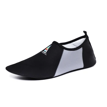 

2020 Black Blue Womens Mens Water Shoes Barefoot Quick-Dry Aqua Socks Slip-on for Outdoor Beach Swimming Yoga Aqua Shoes Unisex