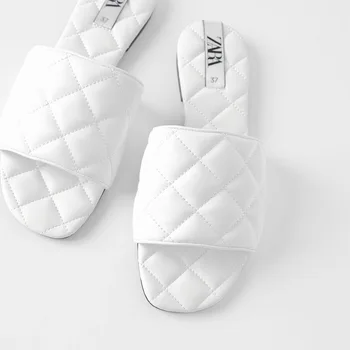 

FAMOUS BRAND SAME Design 2020 Fashion Fragrant Breeze Ladies custom slide Sandals White Flat Women Slides