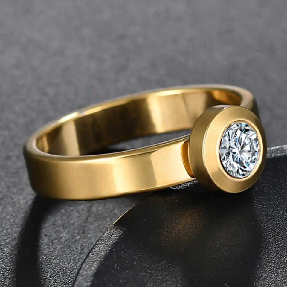 Роскошные одиночные CZ стразы кольцо на палец золото/серебро Цвет 316L нержавеющая сталь Женское Обручальное/обручальное кольцо ювелирные изделия