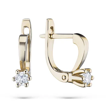 

Earrings in yellow gold with a diamond