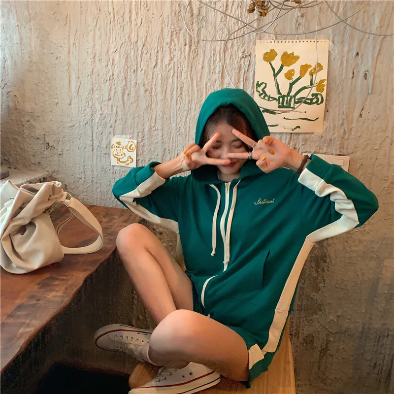 

2019 Early Autumn Hong Kong Flavor Date Hipster Slimming Retro Hong Kong Style Elegant Online Celebrity Tops Two-Piece Set