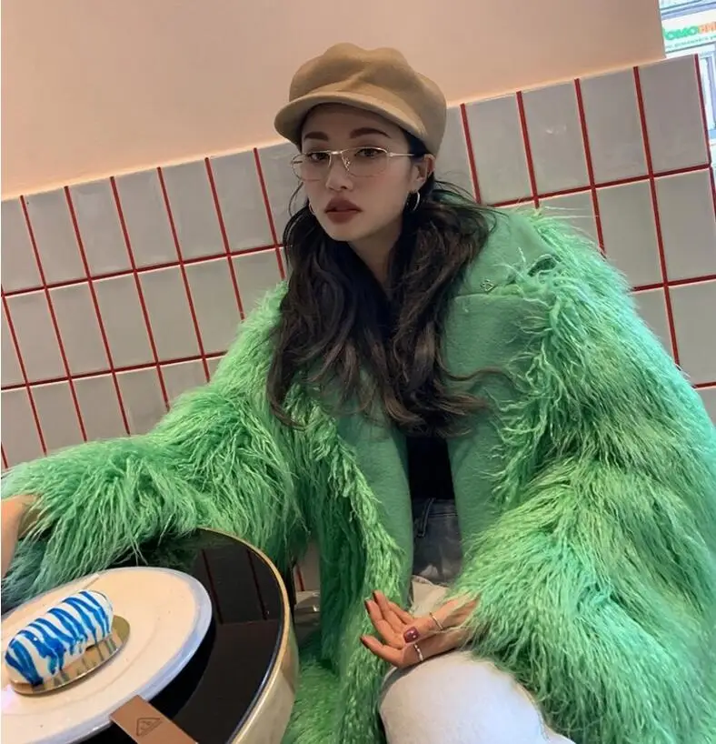 Зеленый Зимняя куртка из искусственного овечьего меха 4 дюйма длинная мохнатая верхняя одежда средней длины женская теплая куртка с длинным рукавом Топы зеленого и белого цвета - Цвет: Зеленый