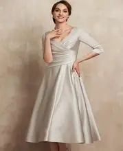 Elegant Champagne V-neck Tea-Length Pleats Mother of the Bride Dress Ruffles Satin Bridal Party Gown Customed Plus Size
