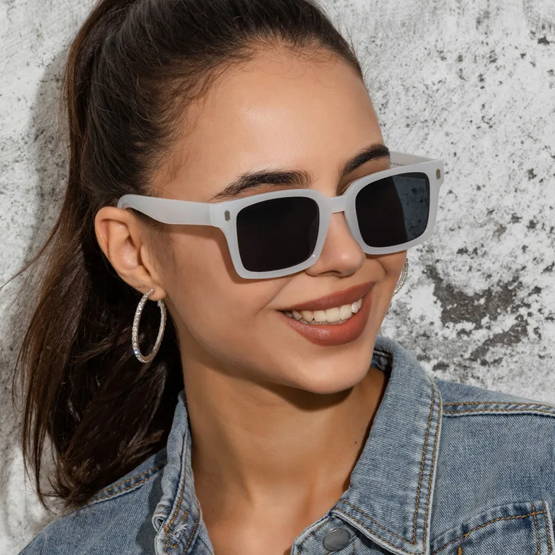 

MYT_0457 Vintage Small Frame Square Sunglasses Rice Nail Sun Glasses Retro Rectangle Eyewear Female Oculos De Sol UV400