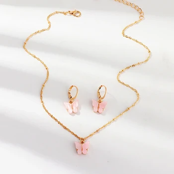 

2020 New Bohemian Candy Color Butterfly Pendant Necklaces For Women Trendy Beads Chian Clavicle Chian Fashion Jewelry