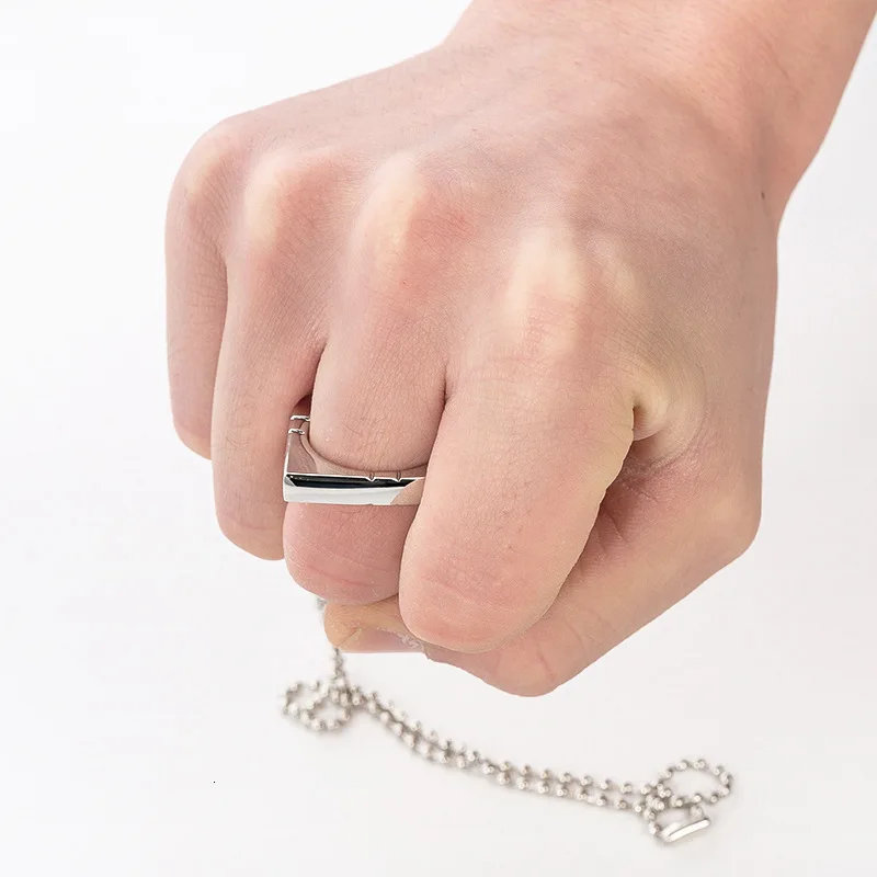 5 PCS Multi-functional Self-protection Gold Pendant Ring, Broken Window Escape Tool, Zinc Alloy Weapon Self Defense