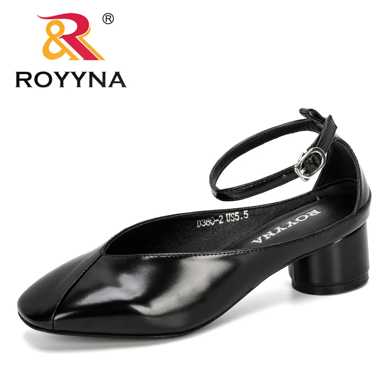 ROYYNA/Новинка года; дизайнерские милые женские туфли-лодочки на Высоком толстом каблуке с ремешком на щиколотке; классические модельные милые туфли с круглым носком; женская обувь - Цвет: Black