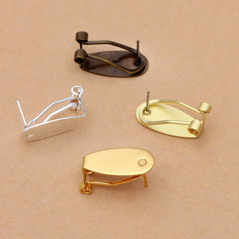 13683704400_1675577996