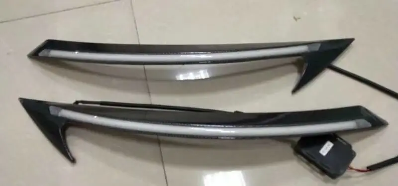 carbon fiber SNCN 2 шт. светодиодный светильник для дневных ходовых огней желтого цвета, реле поворотов, автомобильный головной светильник, украшение для бровей для Kia Sportage 2011 - Цвет: carbon fiber