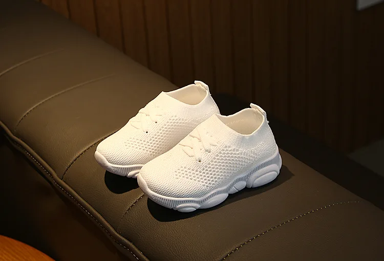Macio do Bebê Crianças Sapatos Primeiro Walker Anti-deslizamento Fundo Sneaker Casual Esportivos Planos Tamanho Meninas Meninos Tênis 4 Crianças sapatos primeiro walker anti-deslizamento fundo macio