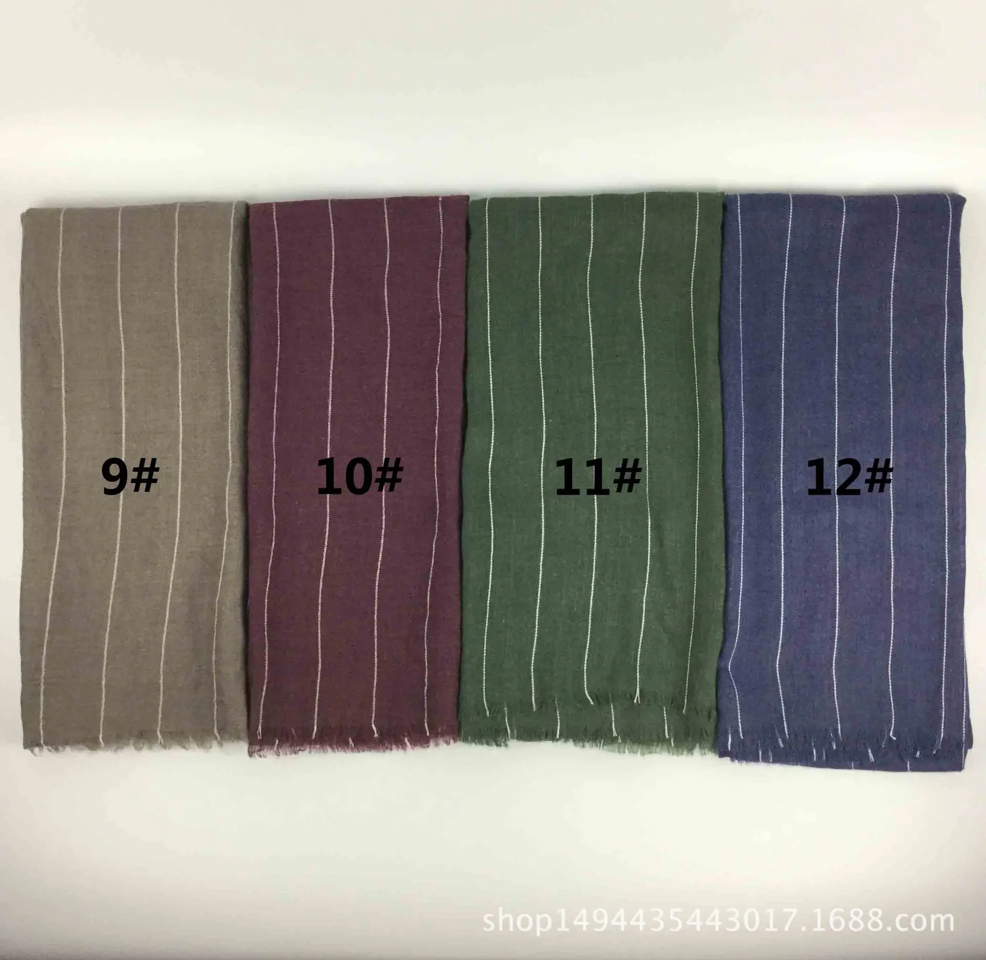 Manufacturers Direct Selling New Style Versitile Fashion White Line Stripes Scarf Women's Top Grade Cotton Silk Scarves Tassels