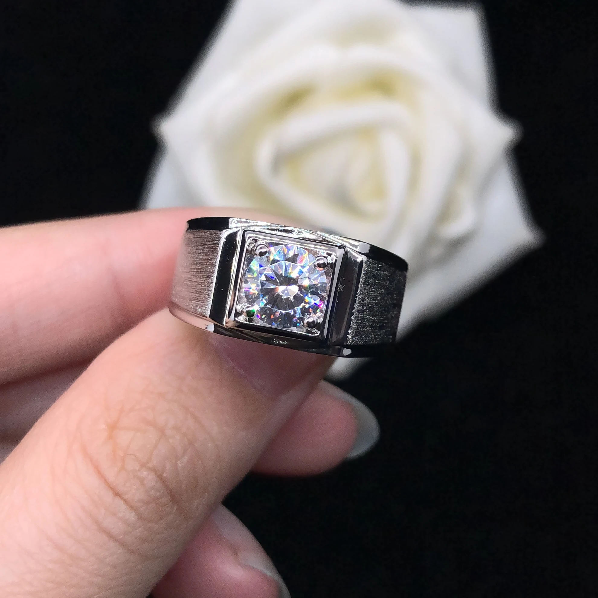 Venoma Fashion Freak: 4 Tips to making your future husband's wedding ring  unique