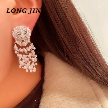 

Luxury Micro-Inlaid Zircon Lion Shape Silver Color Ladies Earrings Classic Temperament Creative Personality Holiday Gift Jewelry