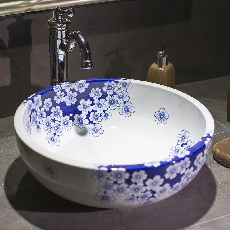 blue and white wash basin (6)
