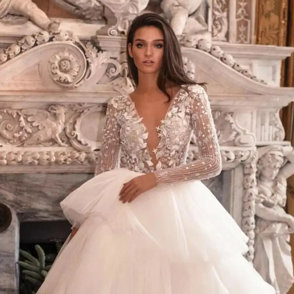 Fsuzwel Elegant Scoop Neck Long Sleeve A-Line Wedding Dresses Luxury Beaded Appliques Lace Vintage Bridal Gown Plus Size