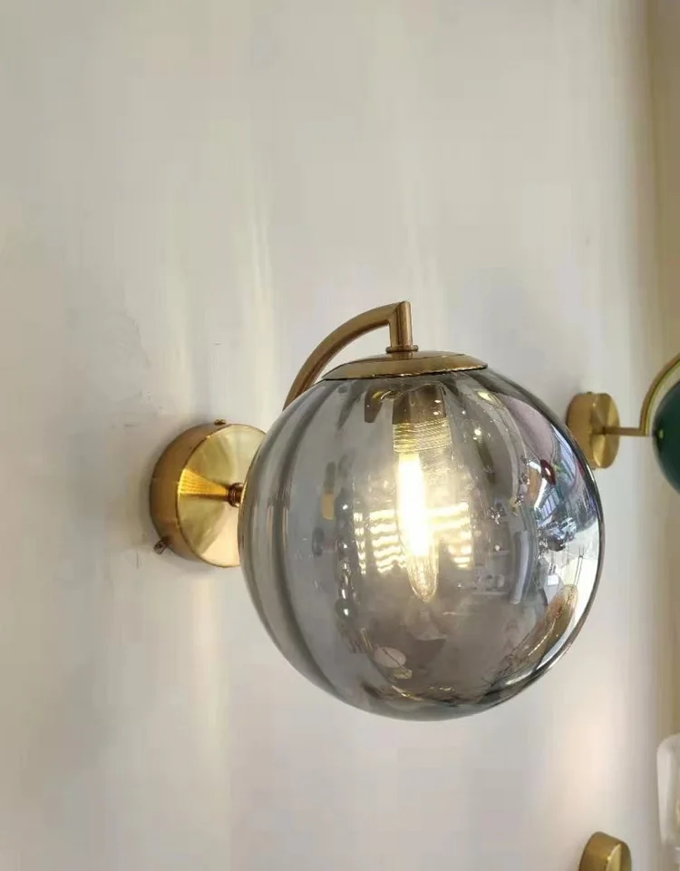 Скандинавская спальня рядом с настенным светильником Post-mordern роскошный креативный персональный образец комнаты гостиной красочные стеклянные шары настенные светильники